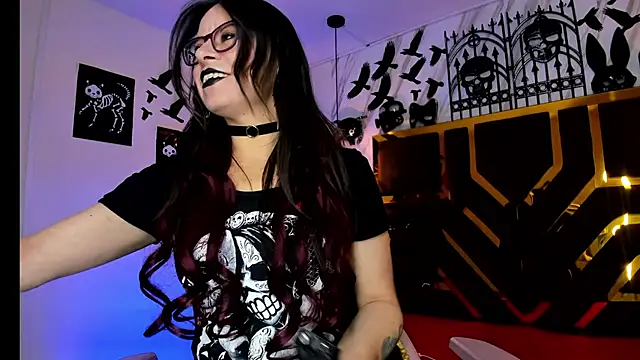 Evangelinejoness  online show from November 4, 11:31 am