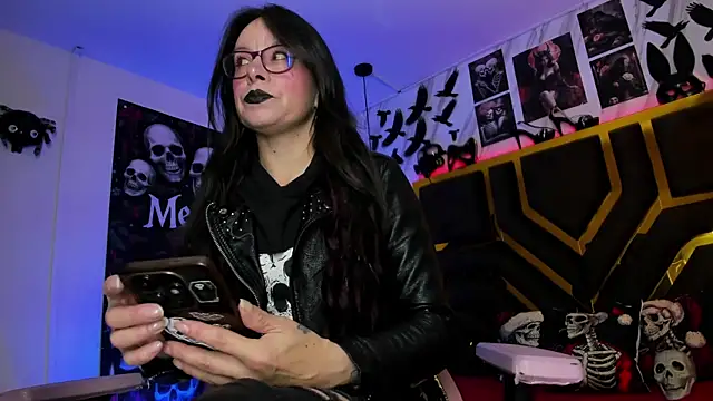 Evangelinejoness  online show from December 16, 11:37 am