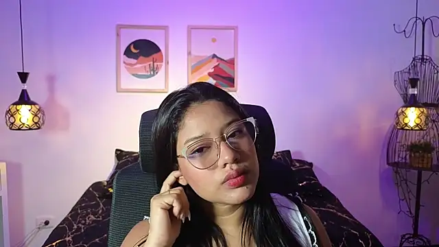 Snapshot of natachacole chatting on October 14, 11:11 am natachacole online show from October 14, 11:11 am