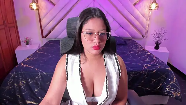 Snapshot of natachacole chatting on October 16, 11:22 am natachacole online show from October 16, 11:22 am