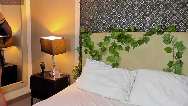 Snapshot of GabrielaBali chatting on November 30, 4:38 am GabrielaBali online show from November 30, 4:38 am