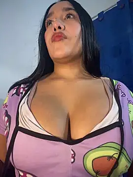 Snapshot of mis-violetha chatting on June 30, 3:07 am mis-violetha online show from June 30, 3:07 am