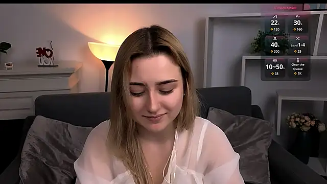 Lulu   Moon online show from March 11, 9:43 pm