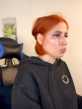 Adeline 1 online show from October 27, 9:41 pm