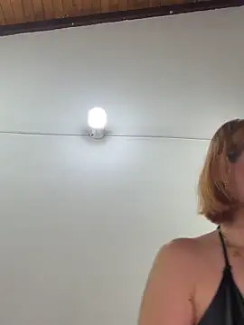 Adeline 1 online show from December 20, 2:29 am