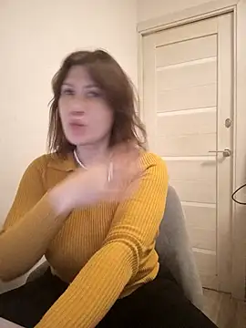 Snapshot of Ambika_beauty chatting on December 1, 4:12 pm Ambika beauty online show from December 1, 4:12 pm