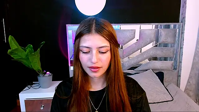 Snapshot of viky_evanss chatting on October 14, 7:25 pm viky evanss online show from October 14, 7:25 pm