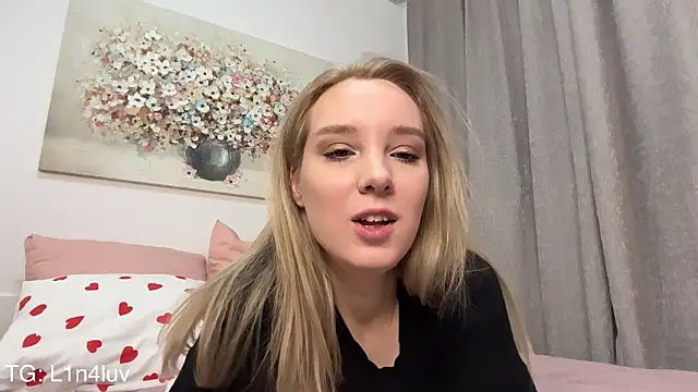 AIicaparkerc online show from February 2, 2:54 am