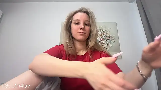 AIicaparkerc online show from February 10, 7:34 am