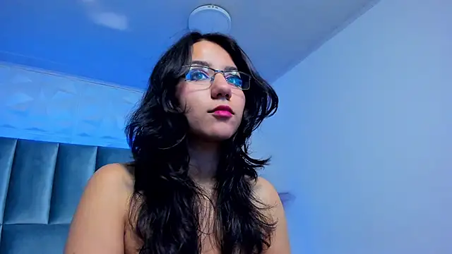 HollyPeach online show from November 24, 7:57 pm