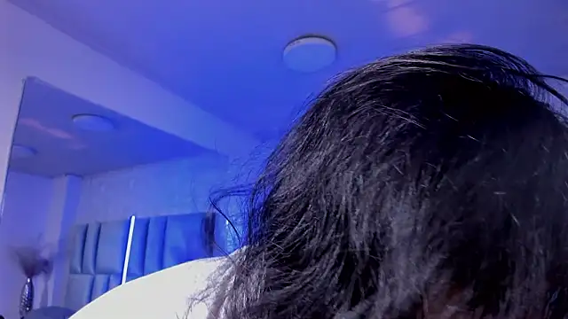 HollyPeach online show from March 9, 7:51 pm