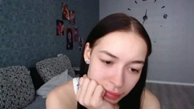 Daphne Darkthorn online show from November 5, 12:27 pm