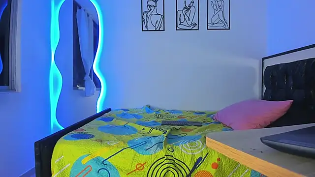 AmberEvans1 online show from November 11, 4:34 am