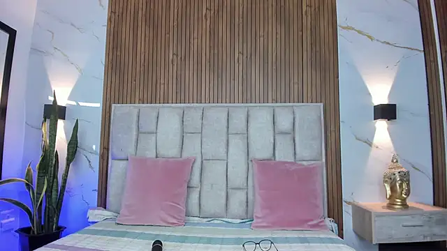 Sassha ferrer online show from January 16, 6:12 pm