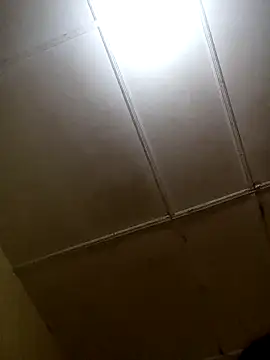 Snapshot of Expose_Queen chatting on November 17, 8:36 pm Expose Queen online show from November 17, 8:36 pm