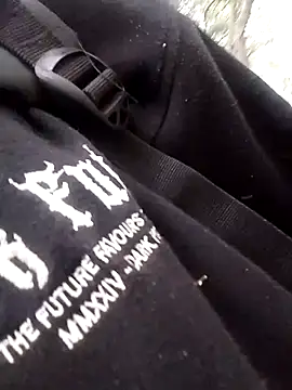 Snapshot of heyy_noah11 chatting on October 12, 5:34 pm heyy noah11 online show from October 12, 5:34 pm