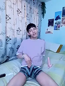 Snapshot of heyy_noah11 chatting on October 21, 3:07 am heyy noah11 online show from October 21, 3:07 am