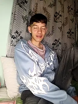 Snapshot of heyy_noah11 chatting on November 28, 12:13 am heyy noah11 online show from November 28, 12:13 am