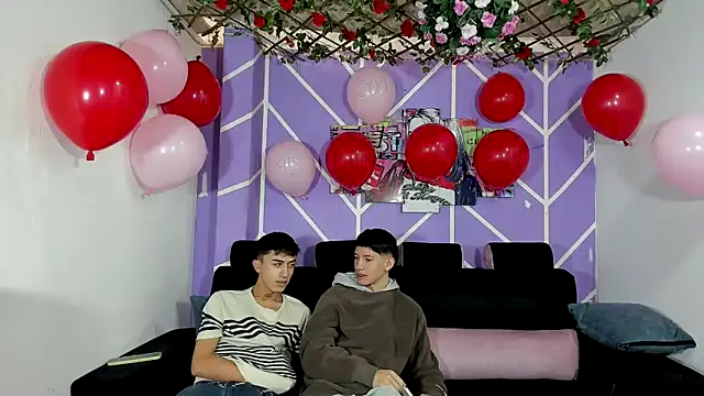 heyy noah11 online show from February 15, 1:41 pm