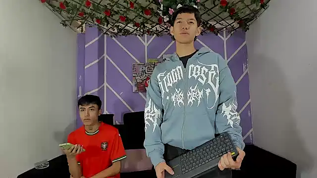 heyy noah11 online show from February 23, 1:30 pm