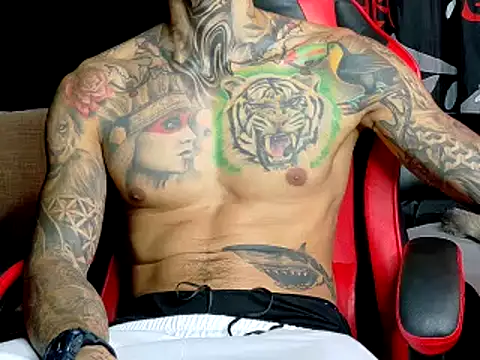 Snapshot of Molotov_Explosive chatting on October 12, 8:30 pm Molotov Explosive online show from October 12, 8:30 pm