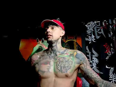 Snapshot of Molotov_Explosive chatting on October 14, 2:51 pm Molotov Explosive online show from October 14, 2:51 pm