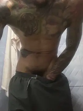 Snapshot of Molotov_Explosive chatting on October 21, 4:19 pm Molotov Explosive online show from October 21, 4:19 pm