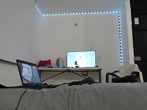 TinyStarz online show from November 7, 8:36 am