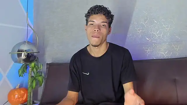 Snapshot of jhojan_foxxx_ chatting on October 18, 7:36 pm jhojan foxxx online show from October 18, 7:36 pm