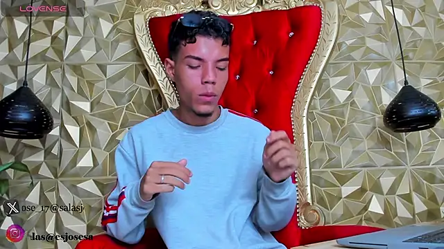 Snapshot of jhojan_foxxx_ chatting on November 9, 8:29 pm jhojan foxxx online show from November 9, 8:29 pm