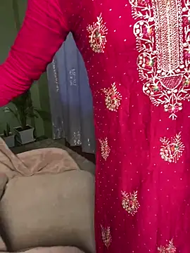 Snapshot of sanskari_girl chatting on June 16, 2:36 am sanskari girl online show from June 16, 2:36 am