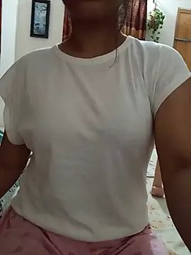 Tanha18 online show from July 26, 7:54 pm