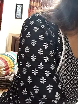 Tanha18 online show from July 27, 1:29 pm