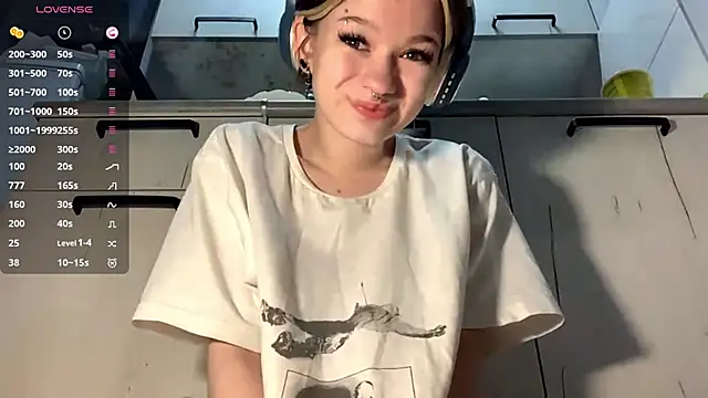 LorRebak online show from October 25, 12:13 pm