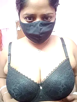 Snapshot of Chumu-quien chatting on October 20, 11:49 pm Chumu-quien online show from October 20, 11:49 pm