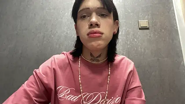 mun poli online show from November 17, 11:43 pm