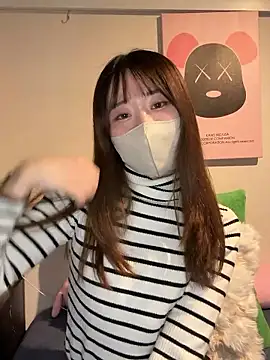 Snapshot of yura_ra_ra chatting on December 20, 5:25 am yura ra ra online show from December 20, 5:25 am