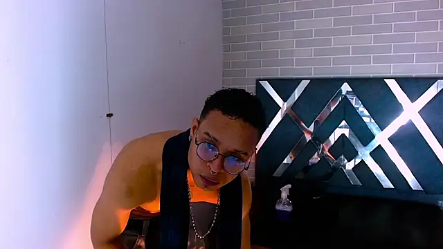 Jayden Morris online show from February 5, 1:10 am