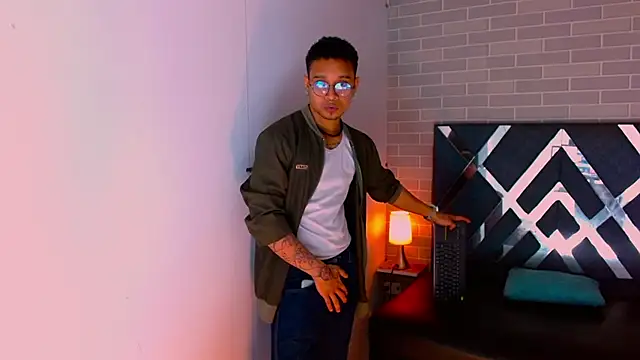 Jayden Morris online show from February 16, 7:21 pm