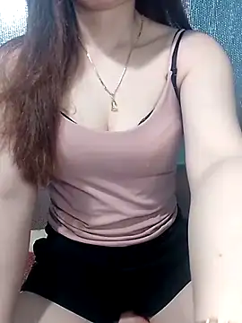 LeanaLy online show from June 10, 2:16 pm