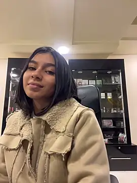 AlyssaRay online show from February 13, 7:10 pm