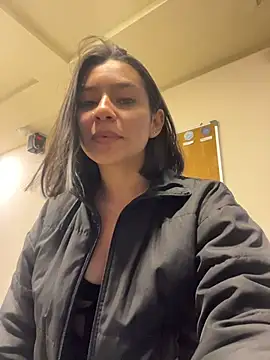 AlyssaRay online show from March 7, 11:29 am