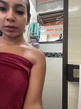 AlyssaRay online show from April 25, 5:21 pm