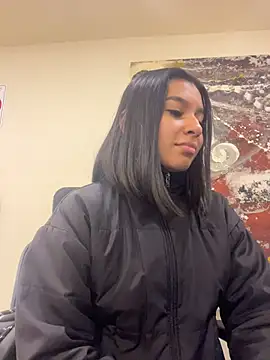 AlyssaRay online show from June 19, 12:53 pm