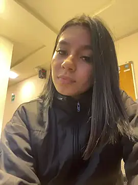 AlyssaRay online show from June 20, 12:41 pm