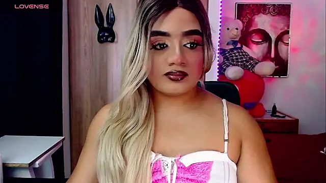 Snapshot of Sofiabigcock22 chatting on October 15, 11:54 am Sofiabigcock22 online show from October 15, 11:54 am