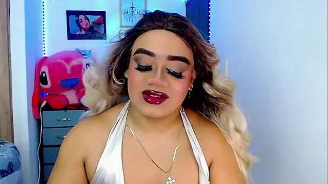 Snapshot of Sofiabigcock22 chatting on November 5, 11:21 am Sofiabigcock22 online show from November 5, 11:21 am