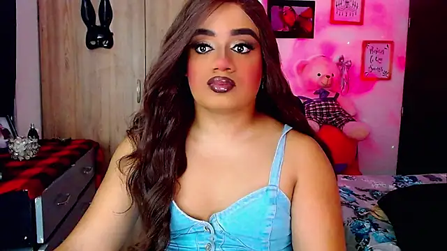 Snapshot of Sofiabigcock22 chatting on November 20, 10:37 am Sofiabigcock22 online show from November 20, 10:37 am