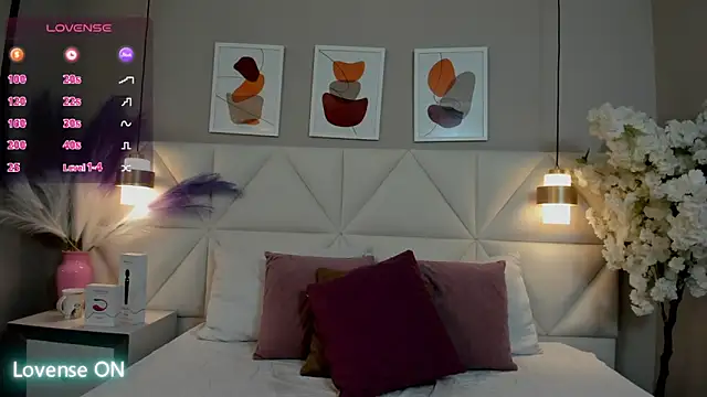 Snapshot of Ari_lynn_ chatting on November 11, 3:39 am Ari lynn online show from November 11, 3:39 am