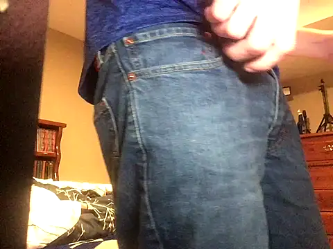 Snapshot of CraveMyCock chatting on December 4, 11:57 pm CraveMyCock online show from December 4, 11:57 pm